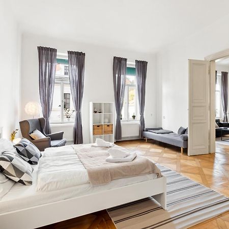 Prague Hotel Apartments Bagian luar foto
